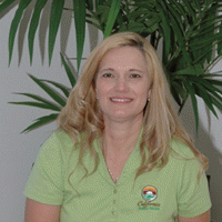 Linda Schaefer, Sales Assistant